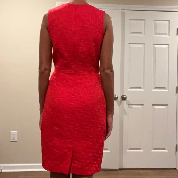 Banana Republic red dress, perfect to wear to the office - Picture 4 of 6